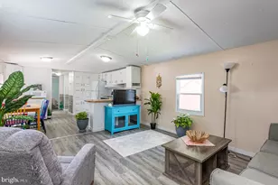 319 Grubb Dr, Elverson, PA 19520 - Photo 5