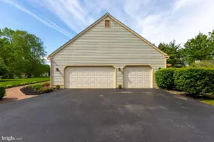 293 Hickory Dr, Kennett Square, PA 19348 - Photo 5