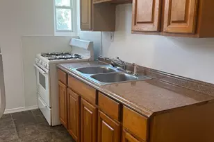 29 N Main St, Spring City, PA 19475 - Photo 9