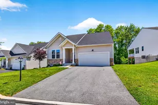 22 Heron Ln, Coatesville, PA 19320 - Photo 3