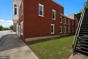 32 N 3rd Ave, Coatesville, PA 19320 - Photo 3