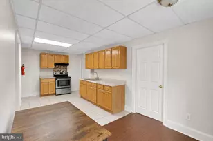32 N 3rd Ave, Coatesville, PA 19320 - Photo 59