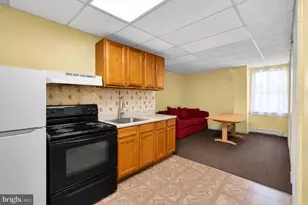 32 N 3rd Ave, Coatesville, PA 19320 - Photo 15