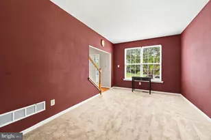 736 Meadowbrook Dr, Coatesville, PA 19320 - Photo 5