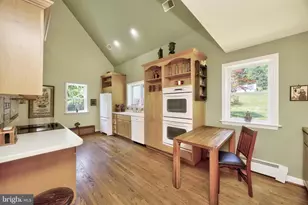 1 Spring Valley Rd, Malvern, PA 19355 - Photo 11