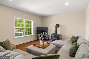 923 Chester Dr, Pottstown, PA 19465 - Photo 11