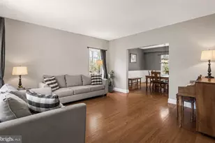 923 Chester Dr, Pottstown, PA 19465 - Photo 3