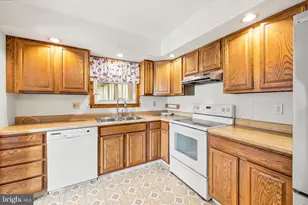 150 Montgomery Ave, Phoenixville, PA 19460 - Photo 11