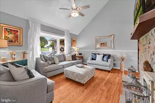 100 Lakeview Dr, Elverson, PA 19520 - Photo 9