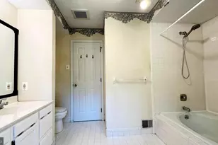 13 Painters Ln, Chesterbrook, PA 19087 - Photo 23