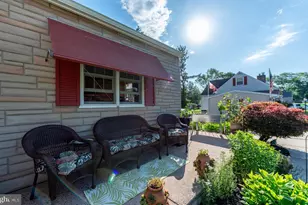 273 Pearl St, Pottstown, PA 19465 - Photo 5