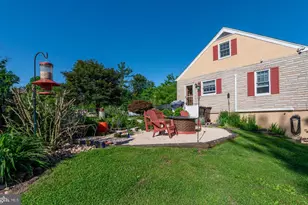 273 Pearl St, Pottstown, PA 19465 - Photo 57