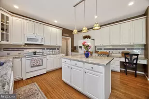 17 Oneida Ct, Chester Springs, PA 19425 - Photo 11