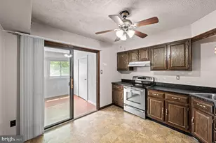 111 Harvest Ln, Phoenixville, PA 19460 - Photo 9