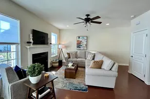 38 Clement Ct, Downingtown, PA 19335 - Photo 3