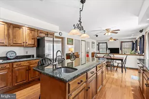 508 South St, Phoenixville, PA 19460 - Photo 5