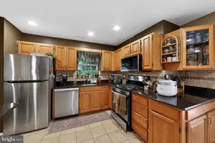 46 Rampart Dr, Chesterbrook, PA 19087 - Photo 11