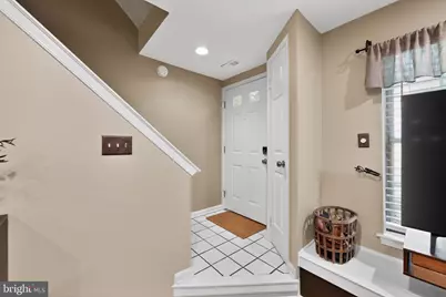 46 Rampart Drive, Chesterbrook, PA 19087 - Photo 3