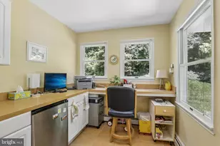 124 Ladderback Ln, Devon, PA 19333 - Photo 23