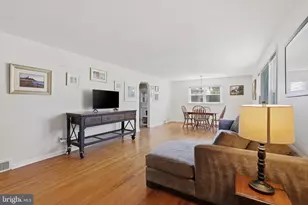 21 King St, Downingtown, PA 19335 - Photo 5