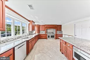 558 E Baltimore Pike, West Grove, PA 19390 - Photo 11
