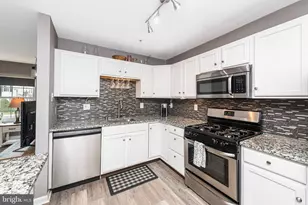 1703 Briarwood Ct, Phoenixville, PA 19460 - Photo 5