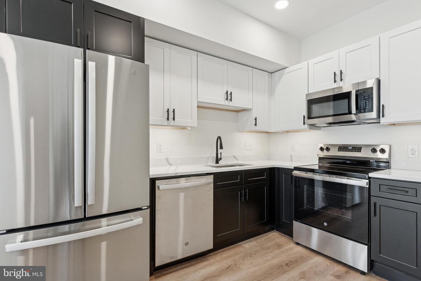 193 Bridge St, Phoenixville, PA 19460 - MLS PACT2127036 - Coldwell