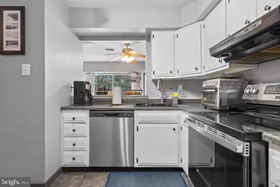 231 Summit House #231, West Chester, PA 19382 - Photo 7