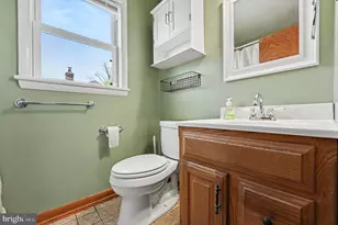 529 Columbia Ave, Phoenixville, PA 19460 - Photo 15