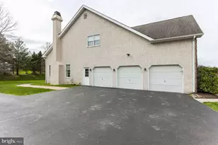 2069 St Andrews Dr, Berwyn, PA 19312 - Photo 3