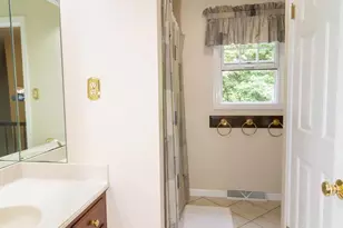 405 Brookwood Dr, Downingtown, PA 19335 - Photo 41