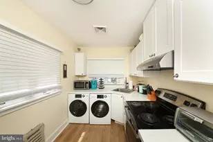 17 Main Ave, Berwyn, PA 19312 - Photo 9