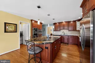 531 Beaumont Cir, West Chester, PA 19380 - Photo 9