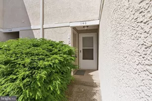 142 Harvest Ln, Phoenixville, PA 19460 - Photo 3