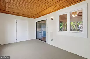 142 Harvest Ln, Phoenixville, PA 19460 - Photo 17