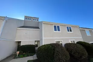 142 Harvest Ln, Phoenixville, PA 19460 - Photo 1