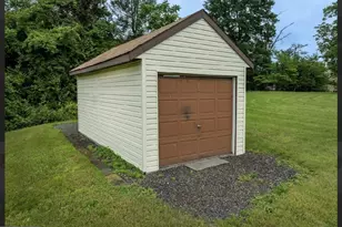 344 Hallman Mill Rd, Phoenixville, PA 19460 - Photo 29