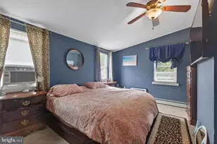 43 Oak St, Phoenixville, PA 19460 - Photo 11