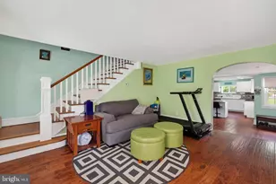 43 Oak St, Phoenixville, PA 19460 - Photo 3