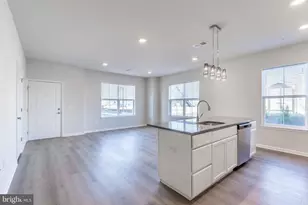11 Wildflower Ln, Parkesburg, PA 19365 - Photo 5