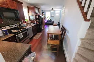 422 Gold Street St, Phoenixville, PA 19460 - Photo 5
