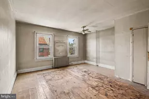 239 Hall St, Phoenixville, PA 19460 - Photo 9
