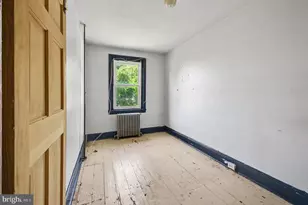 239 Hall St, Phoenixville, PA 19460 - Photo 11