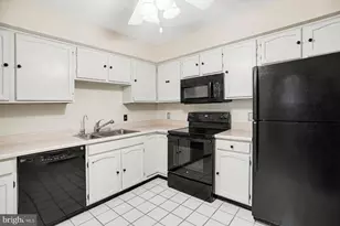 205 Valley Stream Ln, Chesterbrook, PA 19087 - Photo 7