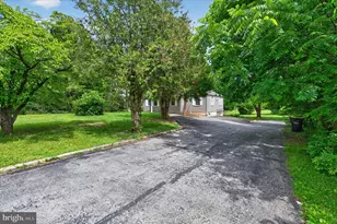 2680 Charlestown Rd, Phoenixville, PA 19460 - Photo 3