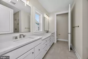 1458 Hydrangea Wy, Downingtown, PA 19335 - Photo 11