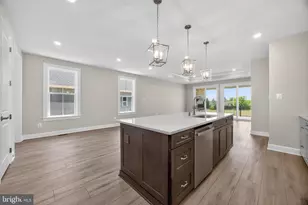 1458 Hydrangea Wy, Downingtown, PA 19335 - Photo 7