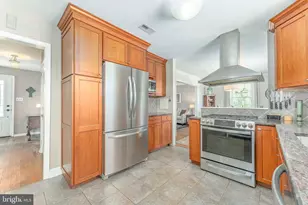 84 N Spring Ln, Phoenixville, PA 19460 - Photo 13