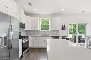 339 Foundry St, Phoenixville, PA 19460 - Photo 17