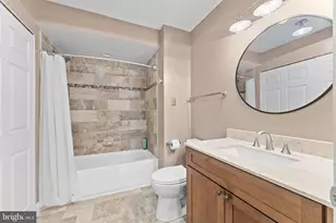 802 Weatherstone Dr, Paoli, PA 19301 - Photo 25